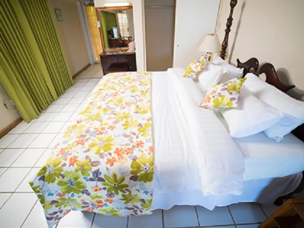 Treasure Beach Hotel